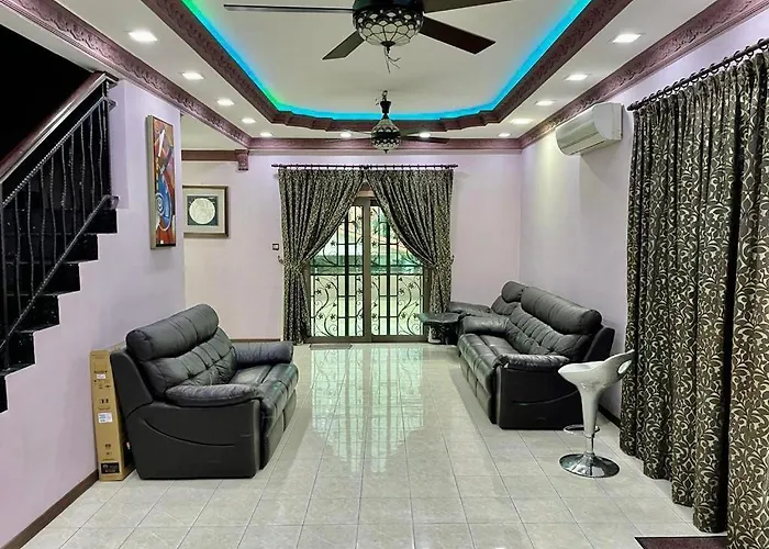 Homestay D' Sepangar Hills